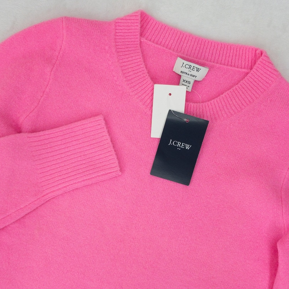 J Crew Extra Soft Sweater Womens XXS Pink Yarn Fuzzy Crew Long Sleeve New Flaw